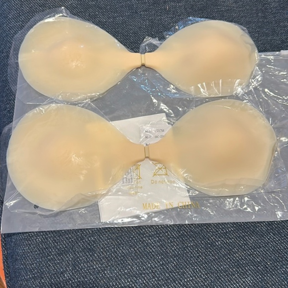 2pack sticky adhesive backless bra with nipple covers beige brand new in bag